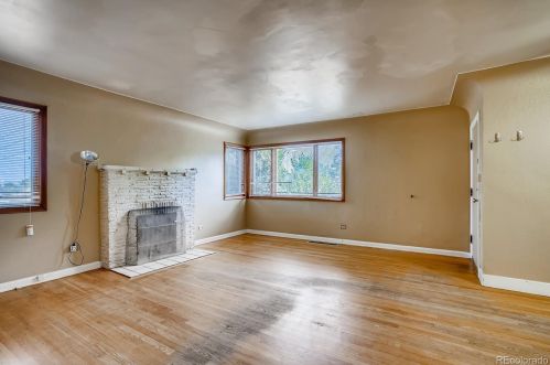 202 Dartmouth Ave, Englewood, CO 80113-1609