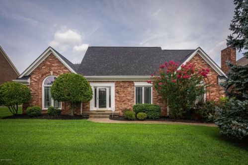 10616 Black Iron Rd, Louisville, KY 40291-4004