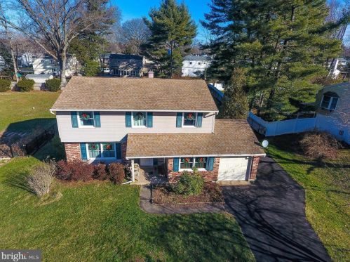 843 Yorktown St, Lansdale, PA 19446-3134