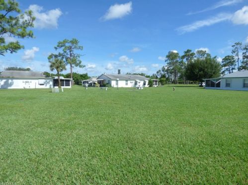 43 Desert Candle Cir, Lehigh Acres, FL 33936-7360