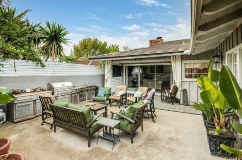 1548 Palos Verdes Dr, Palos Verdes Estates CA 90274-1024 exterior