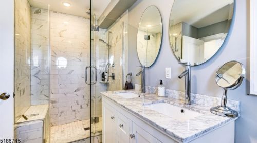 5 Fort Ave, Pelican Island NJ  08751-1512 exterior