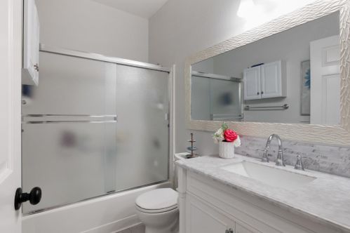 220 Amesport Lndg, Princeton By The Sea CA  94019-1969 exterior