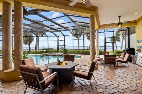 3618 Indian Riv Dr, Cocoa FL 32926-8705 exterior