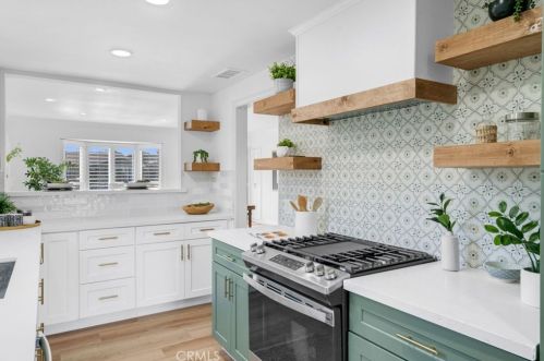3936 Gaviota Ave, Long Beach CA  90807-3740 exterior