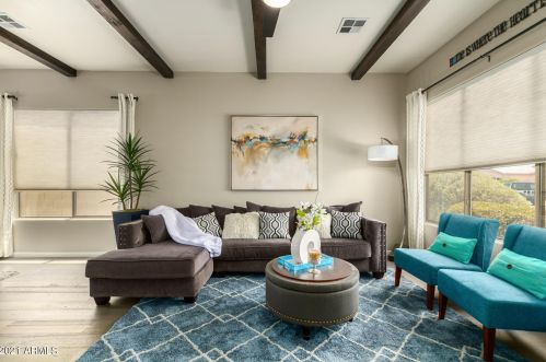 326 Anderson Ave, Phoenix AZ  85022-2366 exterior