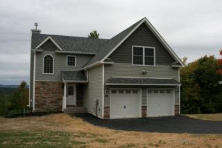 35 Rebecca Dr, Middletown NY  10940-8607 exterior