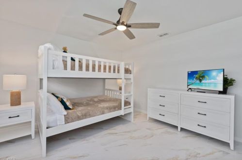 2216 Buckingham Ln, Naples FL  34112-5415 exterior