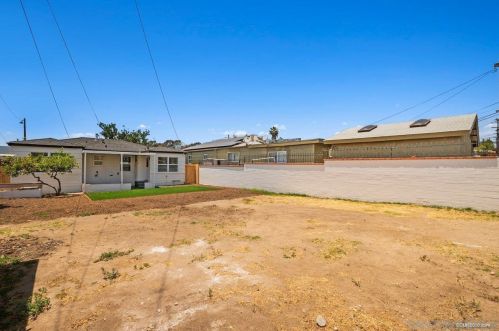 703 40th St, San Diego CA  92102-4505 exterior