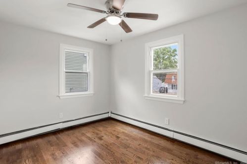 719 Queen St, Bridgeport CT  06606-3379 exterior