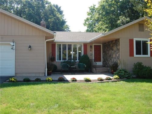 16 Maiden Ln, Bristol, CT 06010-2538