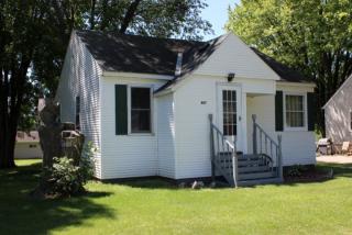407 3rd Ave, Raymond, MN 56282-2112