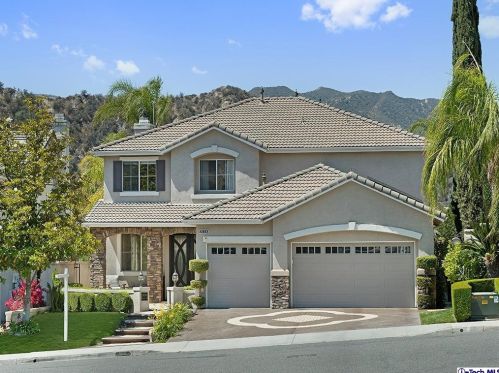 26330 Beecher Ln, Santa Clarita, CA 91381-1409