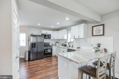 700 Belleview Ave, Riverton, NJ 08077-1812