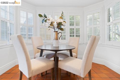 35 Craig Ave, Oakland CA  94611-3701 exterior