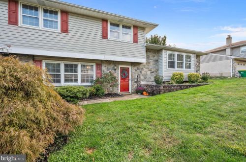 2304 Paulwynn Rd, Wilmington, DE 19810-2733