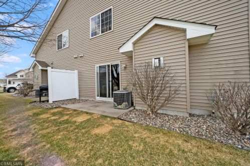 2459 Yellowstone Dr, Hastings, MN 55033-3756
