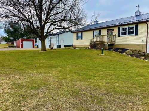 9741 Lafayette Rd, Johnstown, OH 43031-9432
