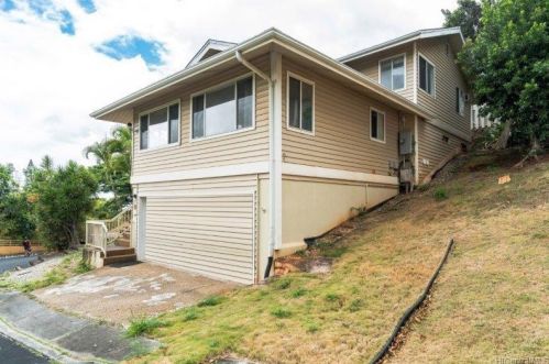 2156 Aumakua St, Pearl City, HI 96782-1356