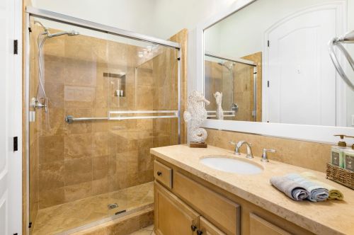 81450 Moonstone Ct, La Quinta CA  92253-8244 exterior