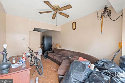 810 Kohn St, Norristown PA  19401-3742 exterior