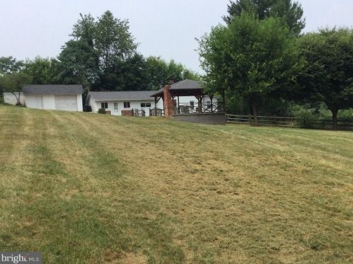 1880 Copp Rd, Strasburg, VA 22657-3435