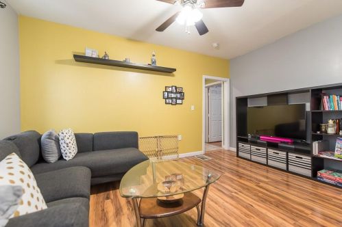 22 Veazie St, Providence RI  02908-2410 exterior