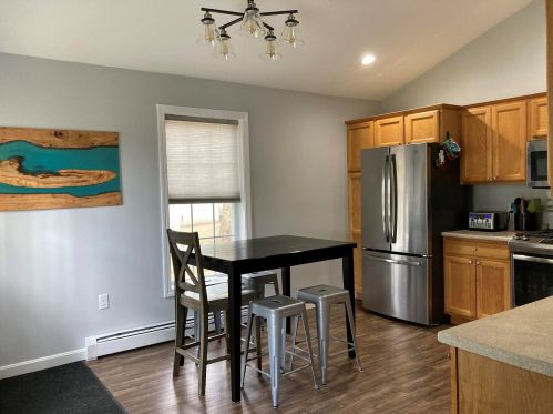 26 Ash St, Northwood NH  03261-3933 exterior