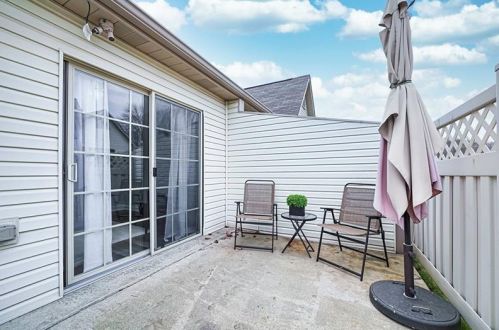 1023 Timberwood Dr, Beaver Falls PA 15010-1613 exterior