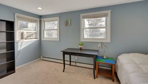 1147 Bellmore Rd, North Bellmore NY  11710-3701 exterior