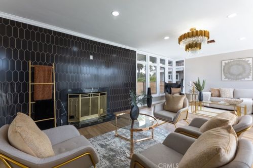 3841 Pacific Ave, Long Beach CA  90807-3227 exterior