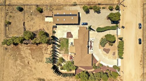 2022 Avenue, Lancaster CA exterior