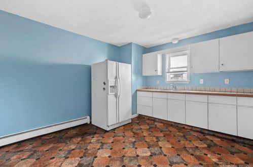 140 Chestnut St, Norwich CT  exterior