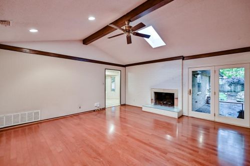 5662 Vega Dr, Fort Worth TX  76133-2962 exterior