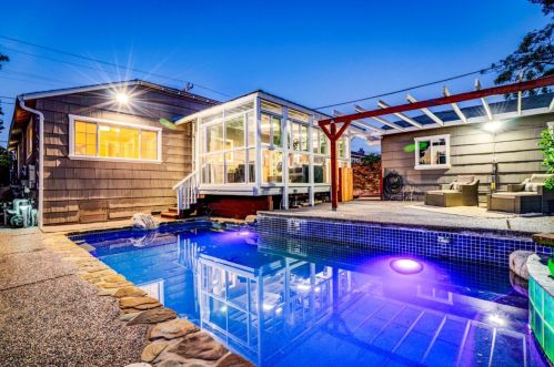 101 De Soto Way, San Bruno CA  94066-4719 exterior