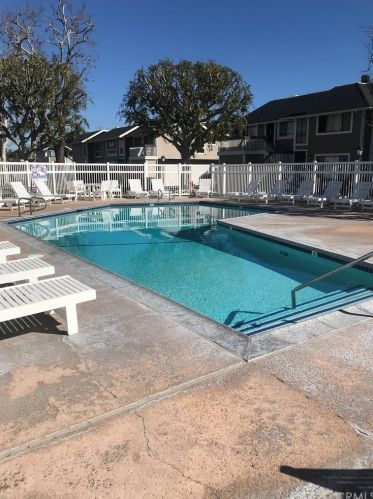 700 Walnut Ave, Orange CA  92867-6834 exterior