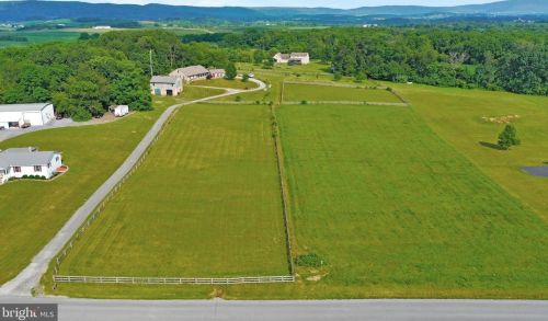 9478 Fort Stouffer Rd, Upton PA  17225-9780 exterior