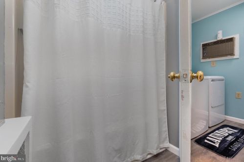 2224 Boas St, Harrisburg PA 17103-1713 exterior