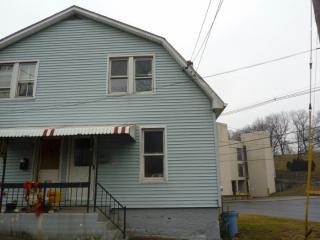 650 Sayre Ave, Delaware Park NJ  08865-3337 exterior