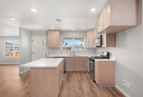 6566 Eden Ave, Winton CA  95388-9591 exterior