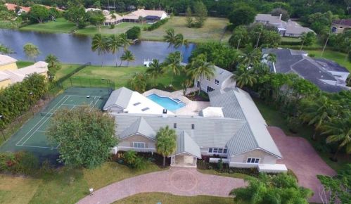 18168 Daybreak Dr, Boca Raton, FL 33496-1916