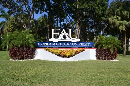 3024 25 Ter, Boca Raton FL 33434-3620 exterior