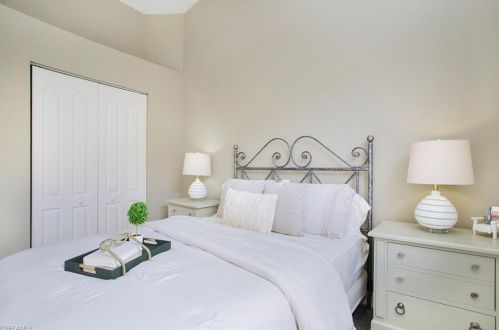 8599 Ibis Cove Cir, Naples FL  34119-7746 exterior