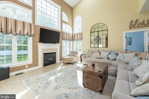 353 Auburn St, Pilesgrove NJ  08098-1201 exterior