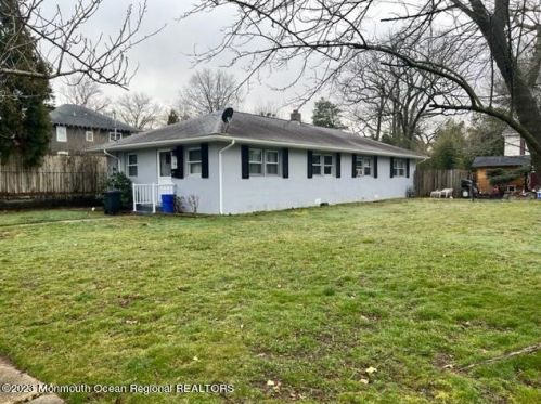 1307 Pine St, Tinton Falls, NJ 07712-4918