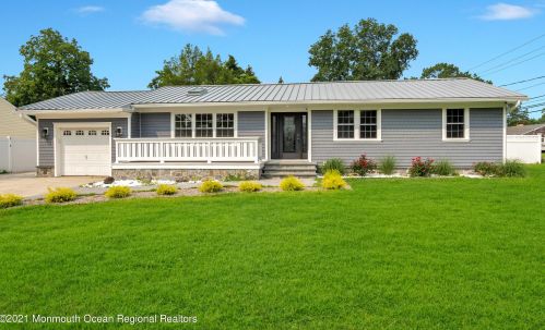 143 Sherwood Ln, Bricktown, NJ 08724-3005
