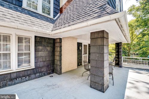 135 Levering Mill Rd, Cynwyd, PA 19004-2250
