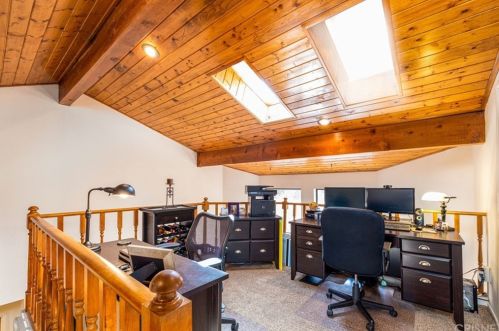 2701 Hillcrest Ct, Frazier Park, CA 93225-9564