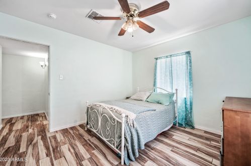 4150 18 Ave, Phoenix AZ 85015-3840 exterior