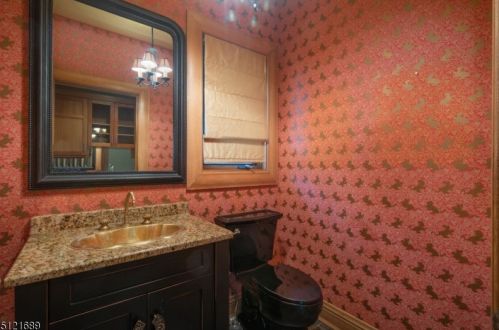 48 Shore Rd, Mountain Lakes NJ  07046-1523 exterior